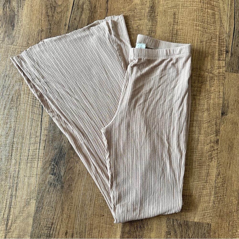 American Threads Tan Casual Bottoms Ribbed Knit flair pants MED